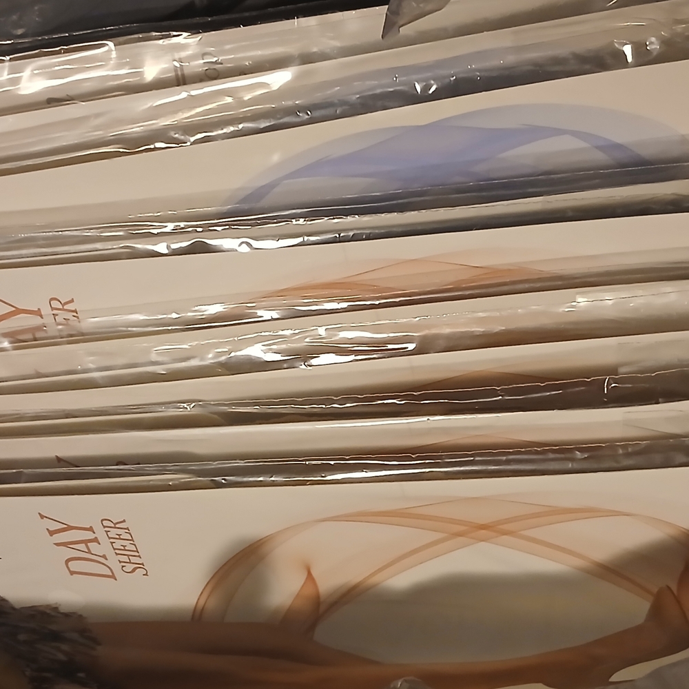 Full Bundle Of Day Sheer Stockings! 9 Packs/pairs Of Day Sheer Stockings!
